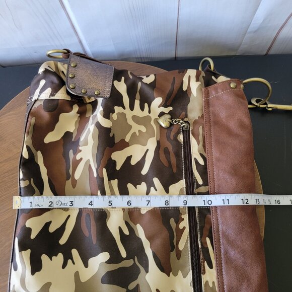Kathy Van Zeeland Brown Camouflage Shoulder Bag.  Hobo Style camo print purse - Picture 15 of 16